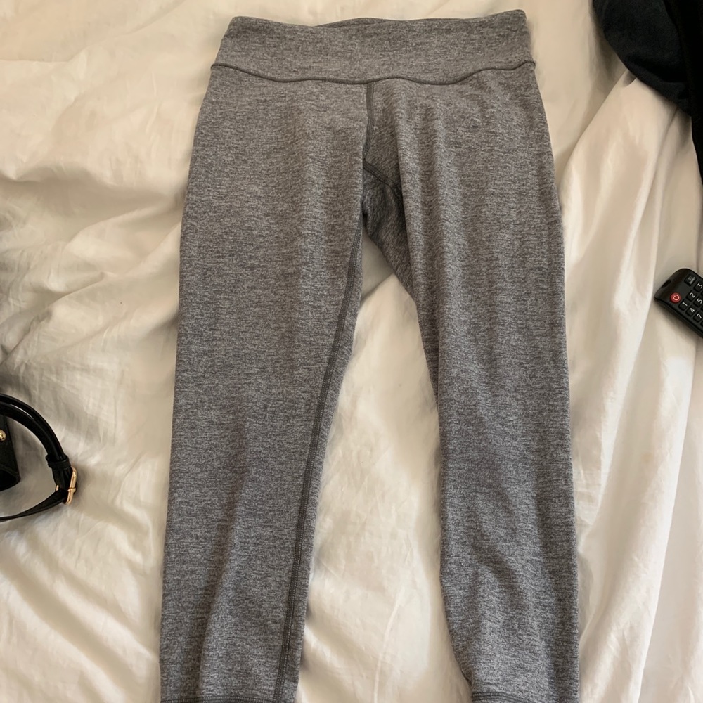 Lululemon heather grey leggings - Picture 2 of 8
